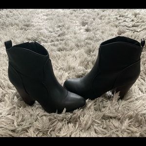 ** final price **Soda Booties